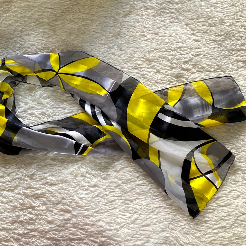 Rectangle scarf - Picture 3 of 5